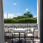 Barax Apartments